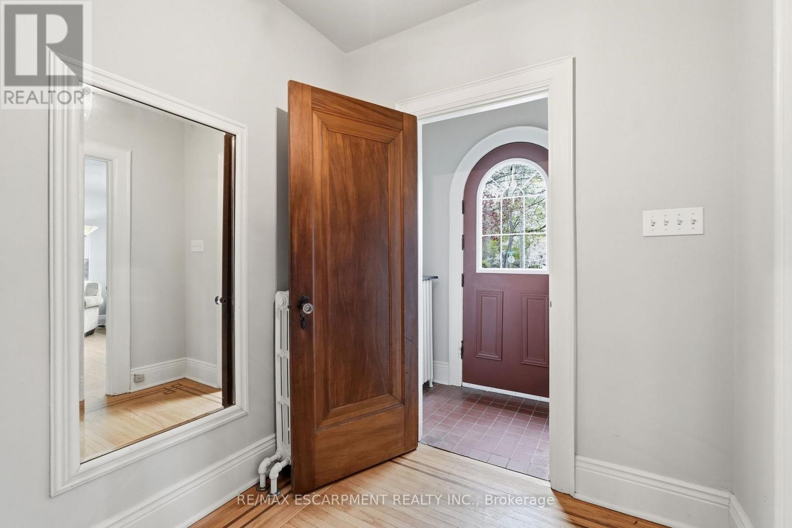 186 Dromore Crescent, Hamilton, Ontario  L8S 4B4 - Photo 4 - X13092378