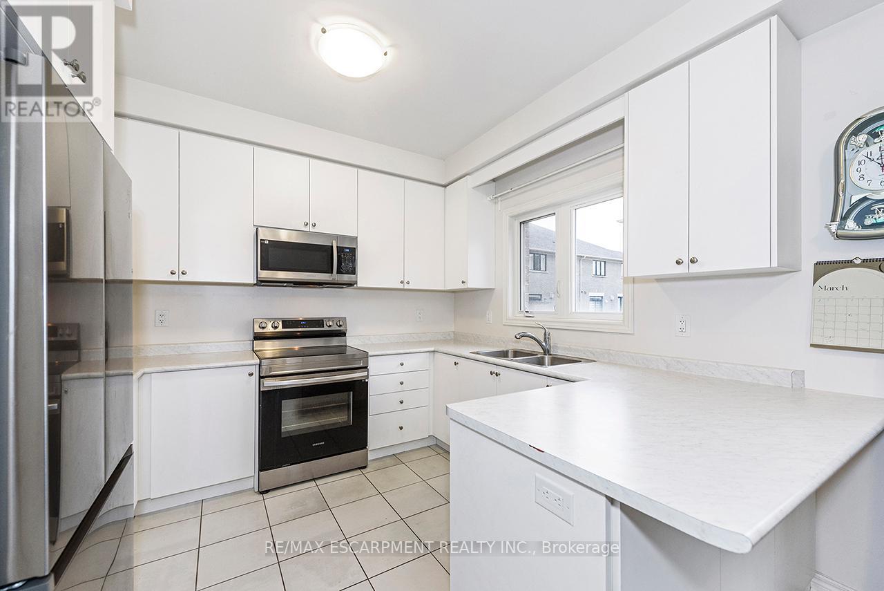 24 Westfield Crescent, Hamilton, Ontario  L8B 1Y1 - Photo 10 - X13092390