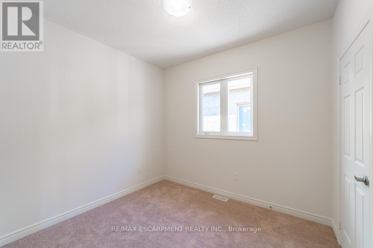 24 Westfield Crescent, Hamilton, Ontario  L8B 1Y1 - Photo 20 - X13092390