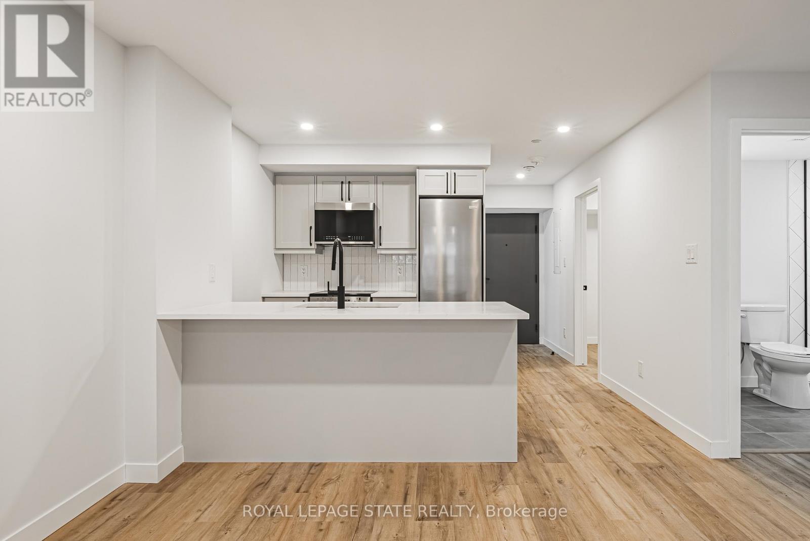 104 - 555 Sanatorium Road, Hamilton, Ontario  L9C 2B1 - Photo 4 - X13092448