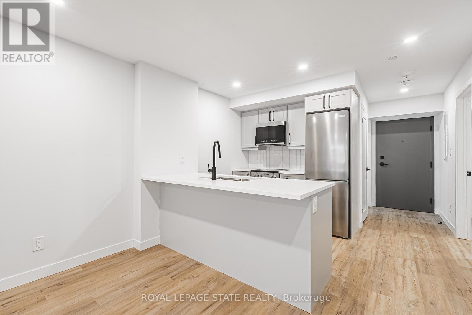 104 - 555 Sanatorium Road, Hamilton, Ontario  L9C 2B1 - Photo 5 - X13092448