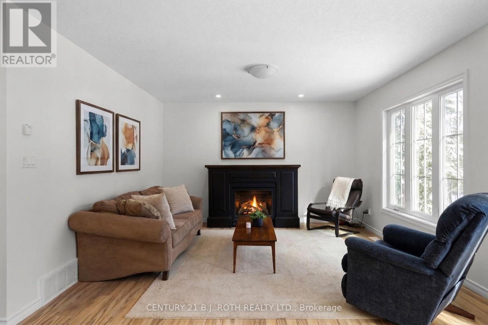 1040 Arthur Schulz Road, Gravenhurst, Ontario  P0E 1G0 - Photo 3 - X13092564