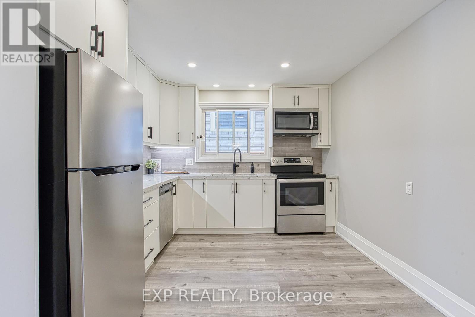 4 Colgate Court, Hamilton, Ontario  L9C 6Z6 - Photo 12 - X13092568