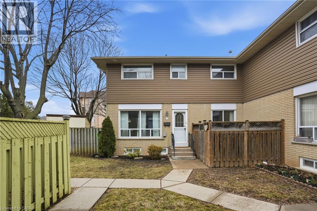 914 Mohawk Road Unit# 7, Hamilton, Ontario  L8T 2R8 - Photo 2 - 40822995