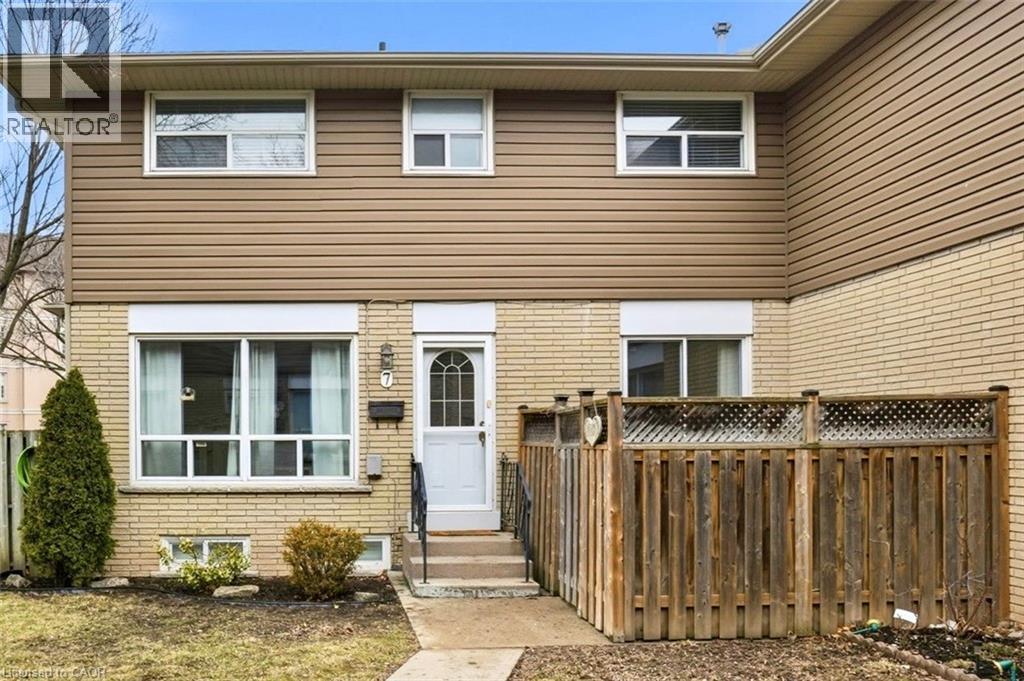 914 MOHAWK Road Unit# 7, Hamilton, Ontario