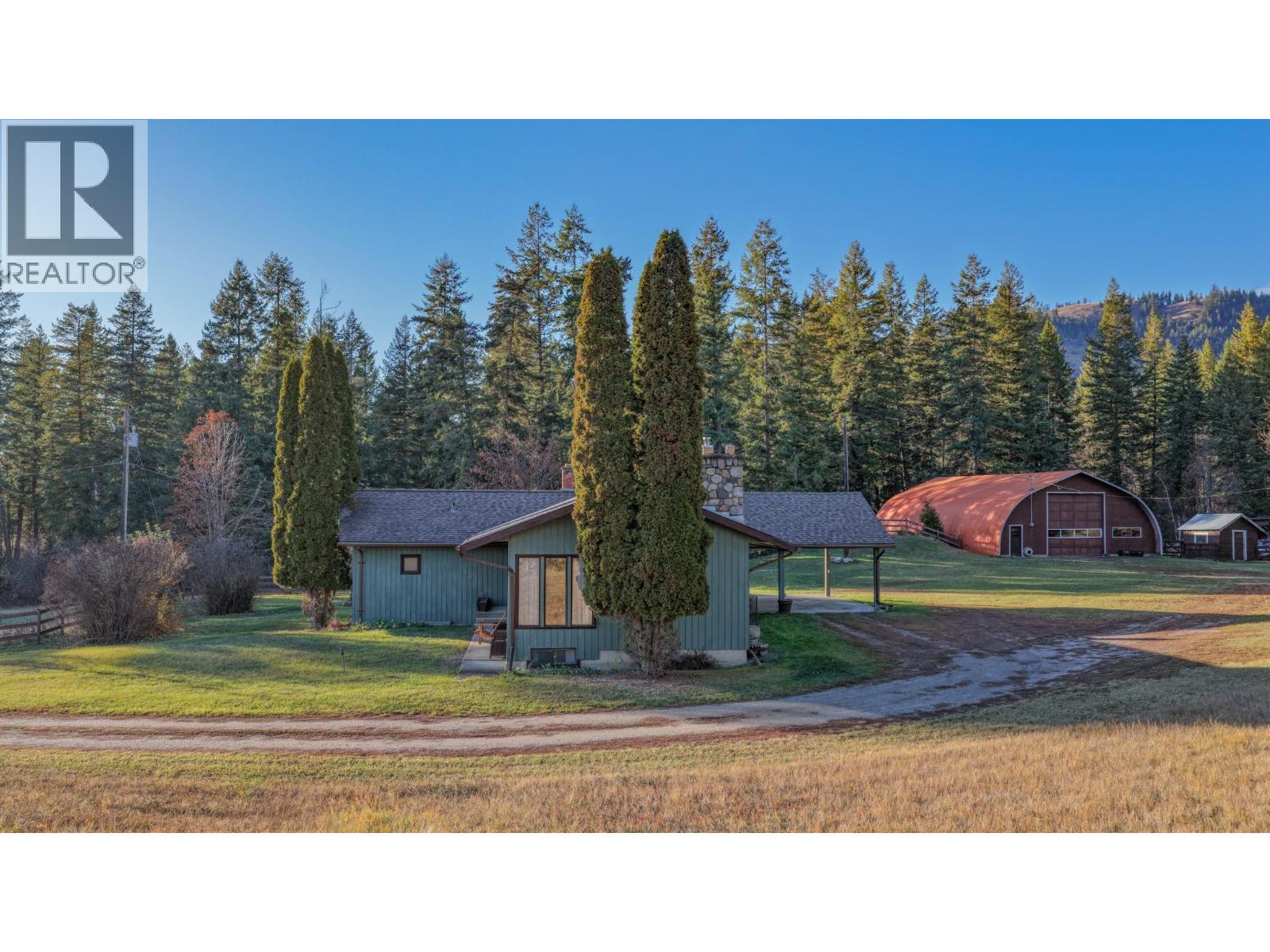 2471 6 Highway, Lumby, British Columbia  V0E 2G1 - Photo 4 - 10367352