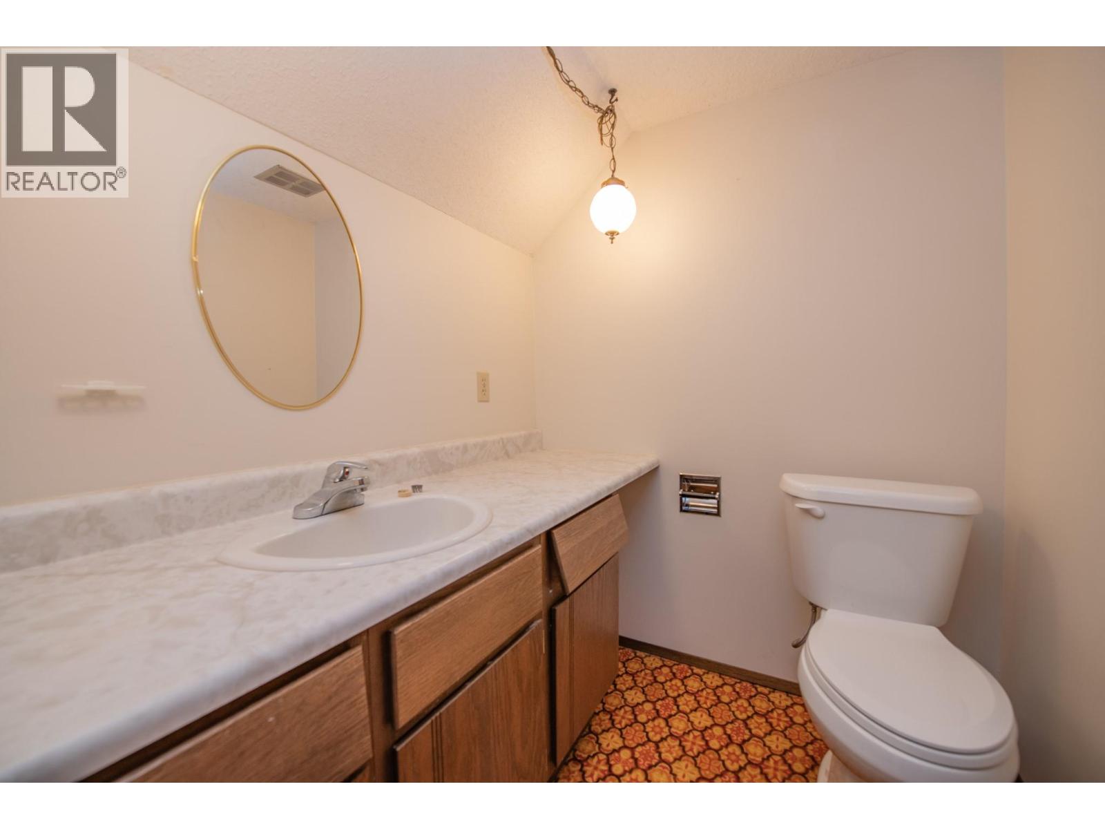 2471 6 Highway, Lumby, British Columbia  V0E 2G1 - Photo 43 - 10367352