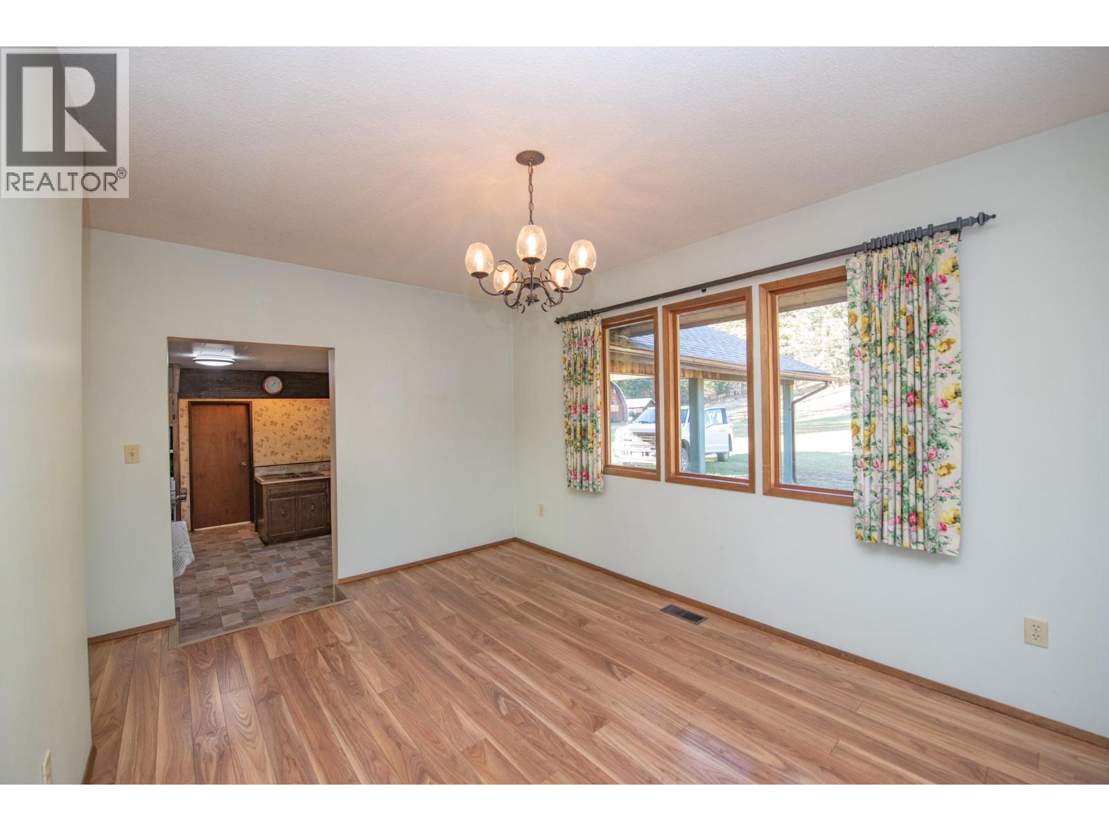 2471 6 Highway, Lumby, British Columbia  V0E 2G1 - Photo 28 - 10367352