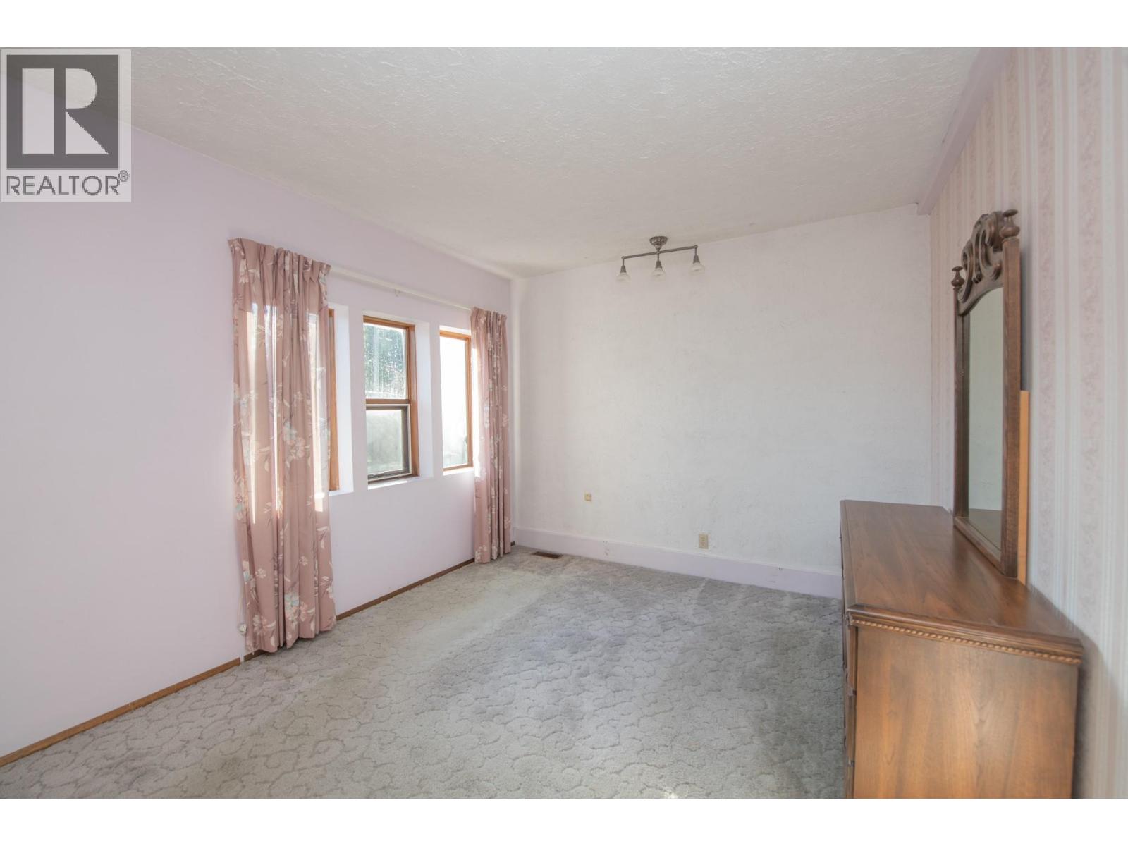 2471 6 Highway, Lumby, British Columbia  V0E 2G1 - Photo 31 - 10367352