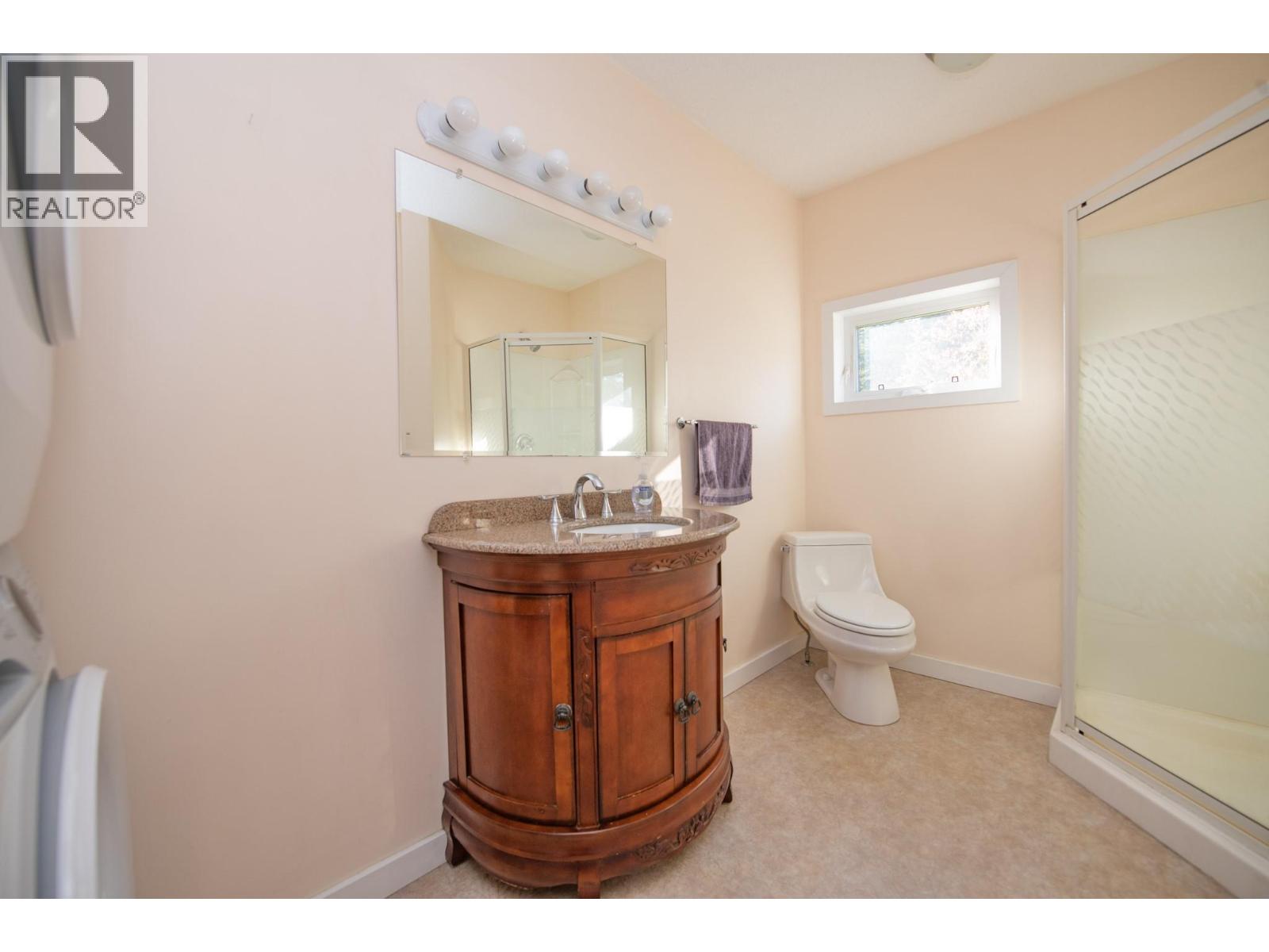 2471 6 Highway, Lumby, British Columbia  V0E 2G1 - Photo 36 - 10367352