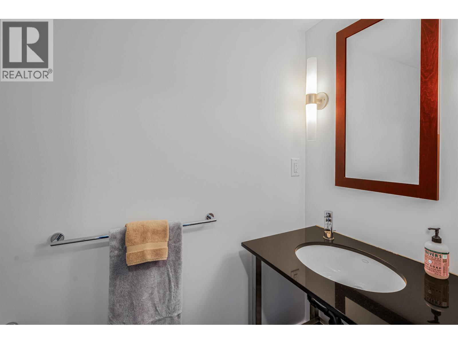 207 122 E 3rd Street, North Vancouver, British Columbia  V7L 1E6 - Photo 10 - R3117763