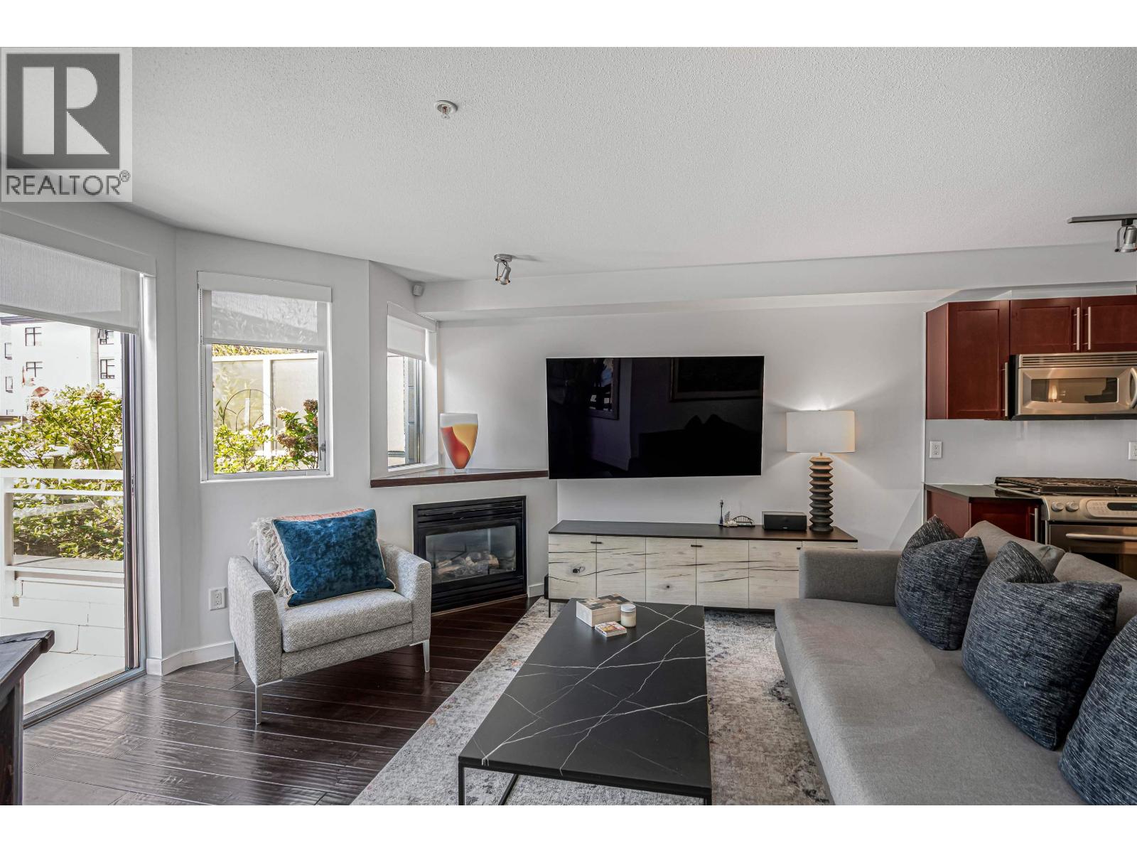 207 122 E 3rd Street, North Vancouver, British Columbia  V7L 1E6 - Photo 7 - R3117763