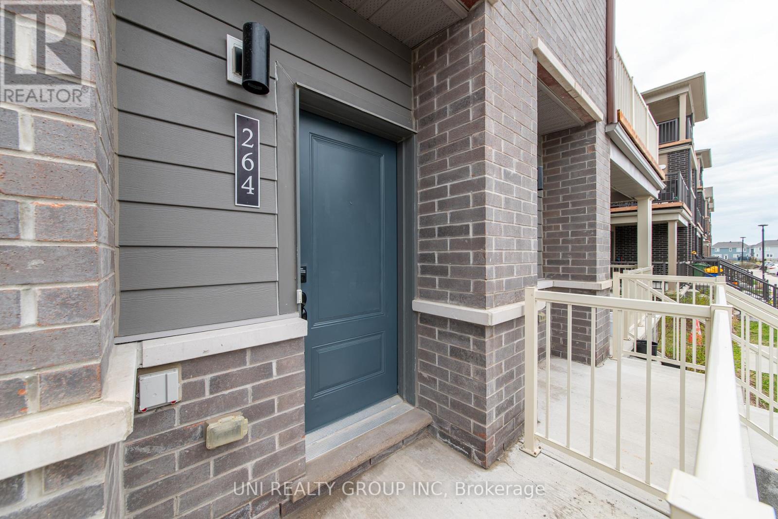 264 Anyolite Private, Ottawa, Ontario  K2J 7J3 - Photo 4 - X13092652
