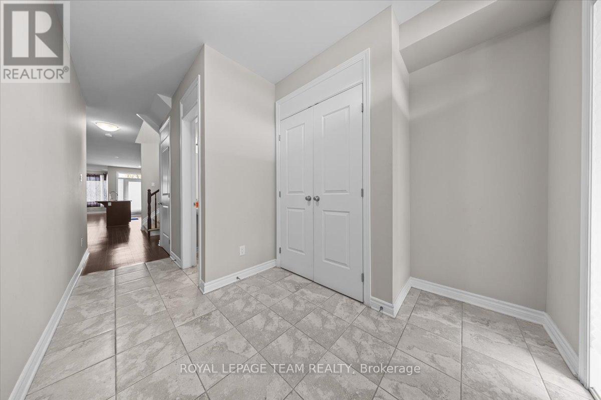 20 Cento Way, Ottawa, Ontario  K2S 0W4 - Photo 3 - X13092666