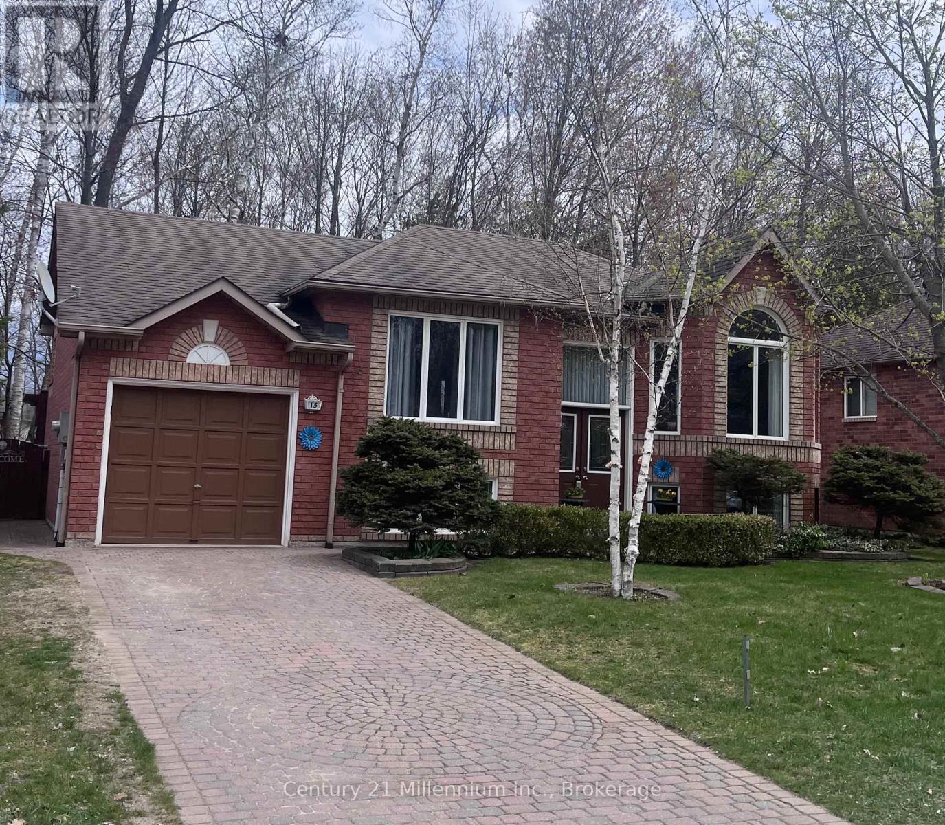 15 BRILLINGER DRIVE, Wasaga Beach, Ontario