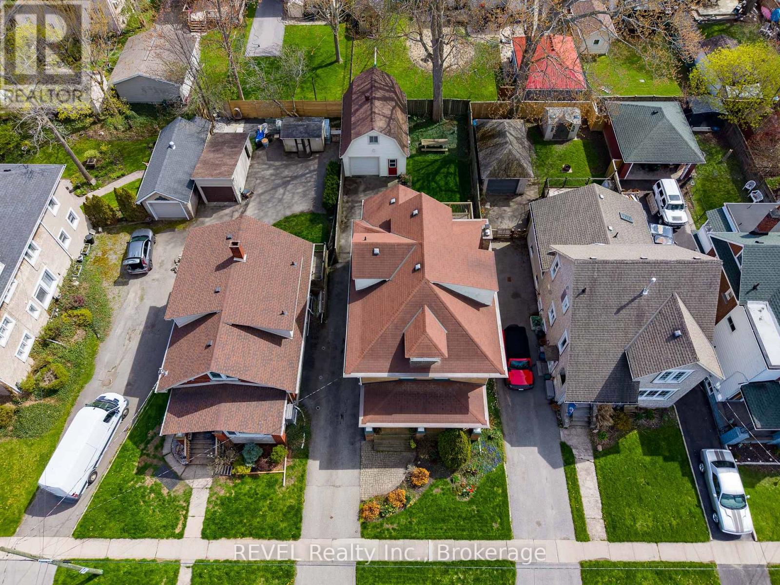 218 Kent Street, Port Colborne, Ontario  L3K 3A1 - Photo 3 - X13092670