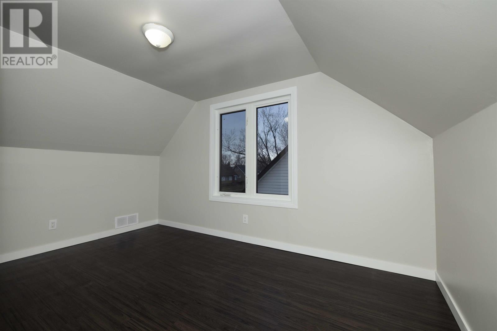 141 Kenogami Ave S, Thunder Bay, Ontario  P7B 4R8 - Photo 11 - TB2600931