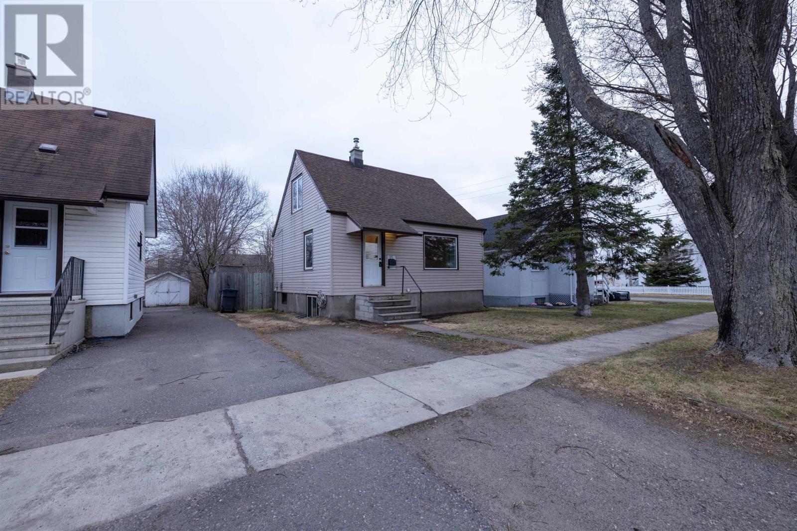 141 Kenogami Ave S, Thunder Bay, Ontario  P7B 4R8 - Photo 22 - TB2600931