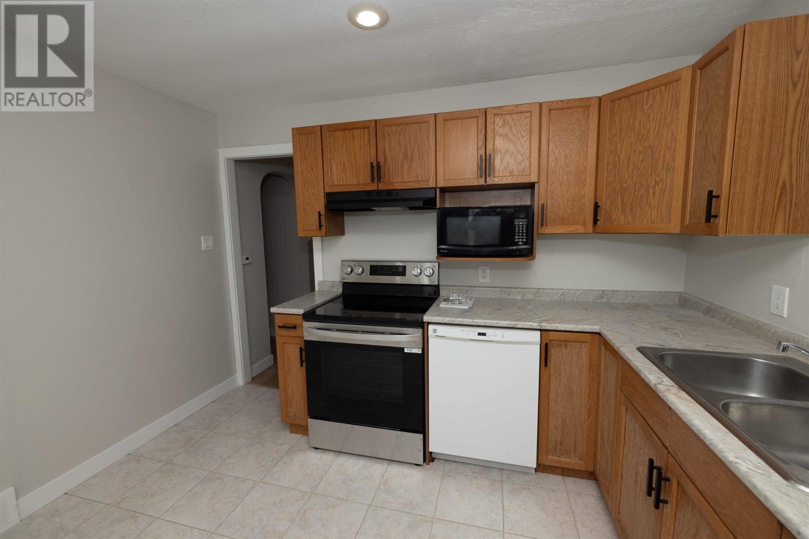 141 Kenogami Ave S, Thunder Bay, Ontario  P7B 4R8 - Photo 9 - TB2600931