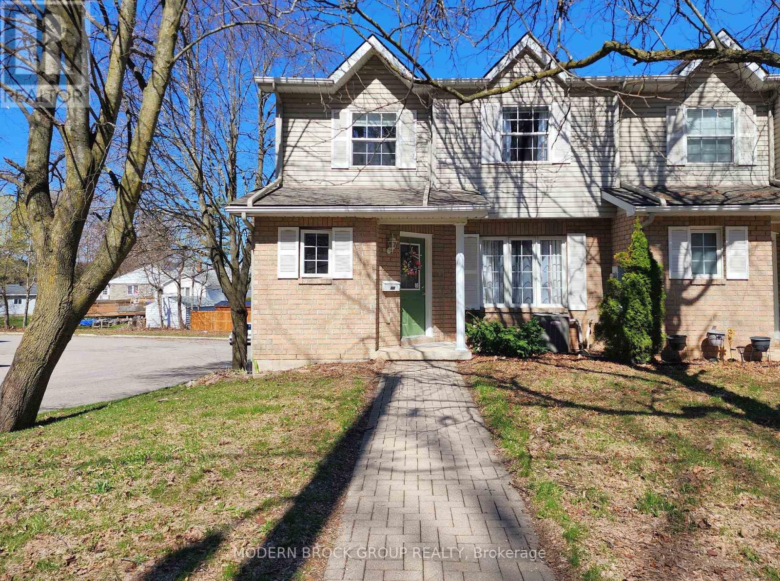 516 KING STREET W, Brockville, Ontario
