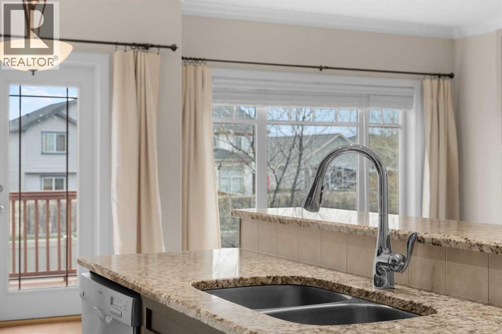 32 Bridle Estates Place SW, Calgary, Alberta  T2Y 0E9 - Photo 11 - A2307784