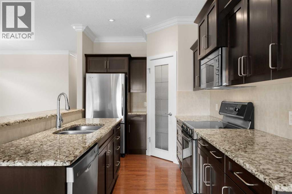 32 Bridle Estates Place SW, Calgary, Alberta  T2Y 0E9 - Photo 12 - A2307784