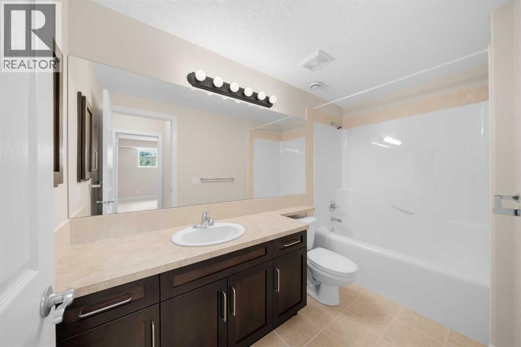 32 Bridle Estates Place SW, Calgary, Alberta  T2Y 0E9 - Photo 27 - A2307784