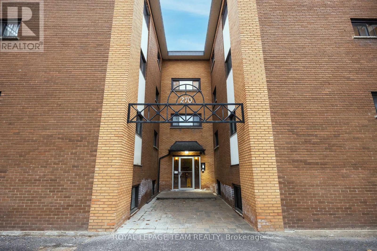 6 - 270 Beechwood Avenue, Ottawa, Ontario  K1L 8A6 - Photo 4 - X12884890