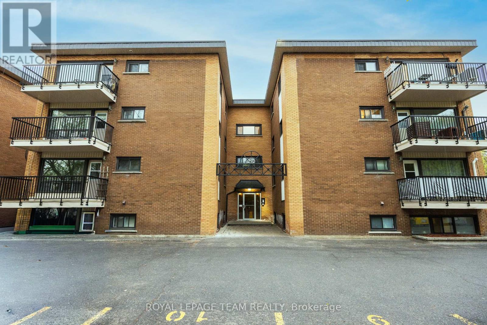 6 - 270 Beechwood Avenue, Ottawa, Ontario  K1L 8A6 - Photo 3 - X12884890