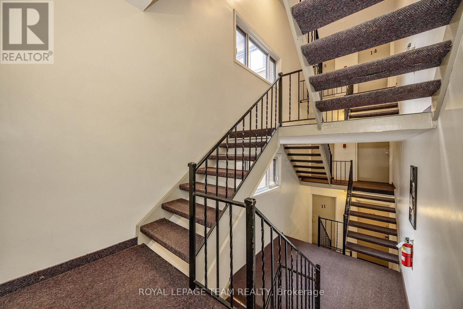 6 - 270 Beechwood Avenue, Ottawa, Ontario  K1L 8A6 - Photo 6 - X12884890