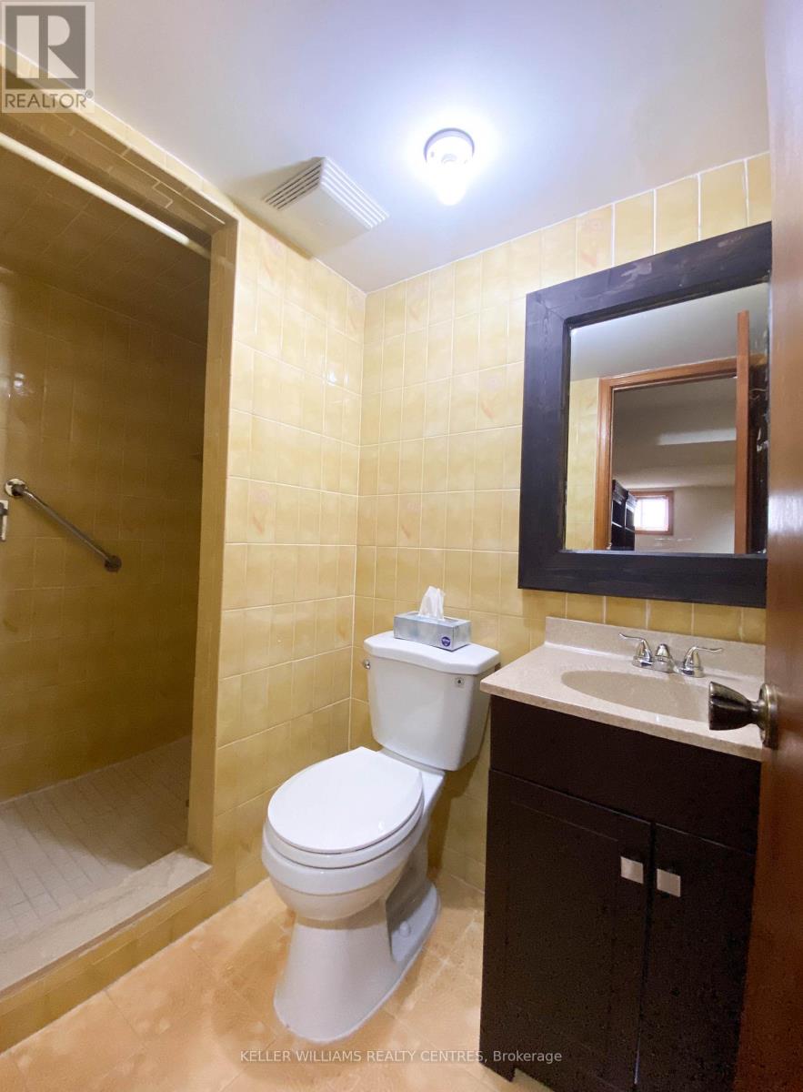 30 Clubhouse Court, Toronto, Ontario  M3L 2K5 - Photo 35 - W13078732