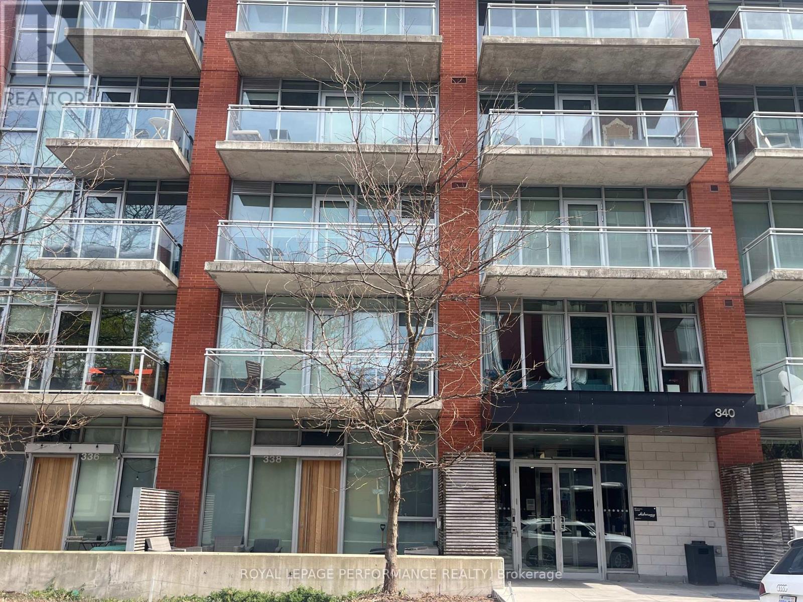 242 - 340 Mcleod Street, Ottawa, Ontario  K2P 1A4 - Photo 2 - X13092418
