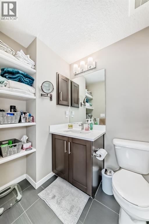 204, 10 Mahogany Mews Se, Calgary, Alberta  T3M 2R1 - Photo 21 - A2285562