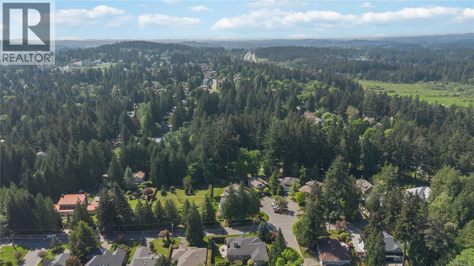 5195 Walema Crt, Saanich, British Columbia  V8Y 2T7 - Photo 56 - 1034312