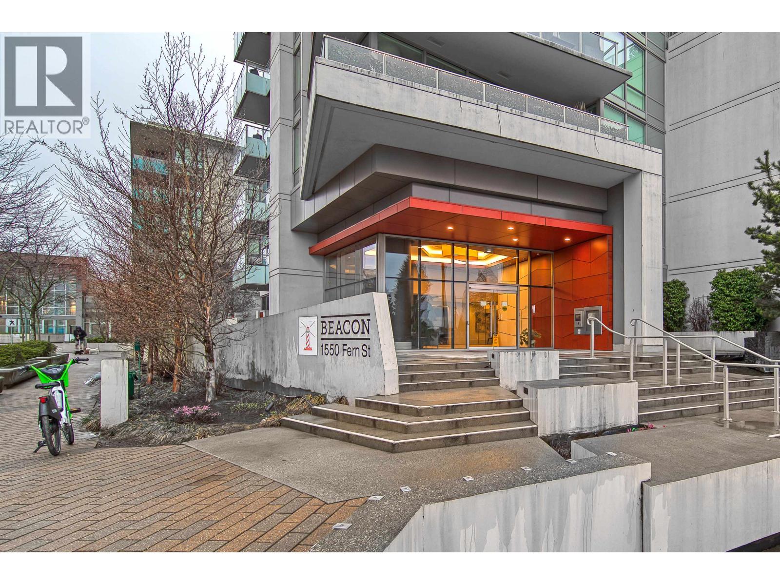 1107 1550 Fern Street, North Vancouver, British Columbia  V7J 0A9 - Photo 3 - R3120375