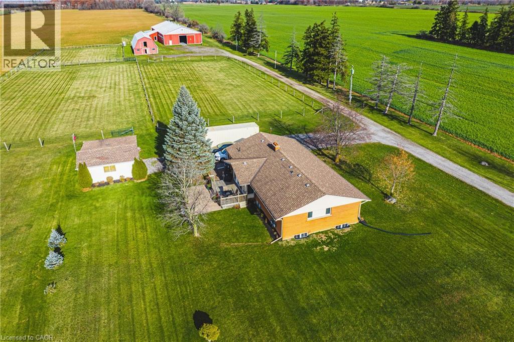 2276 BINBROOK Road, Hamilton, Ontario