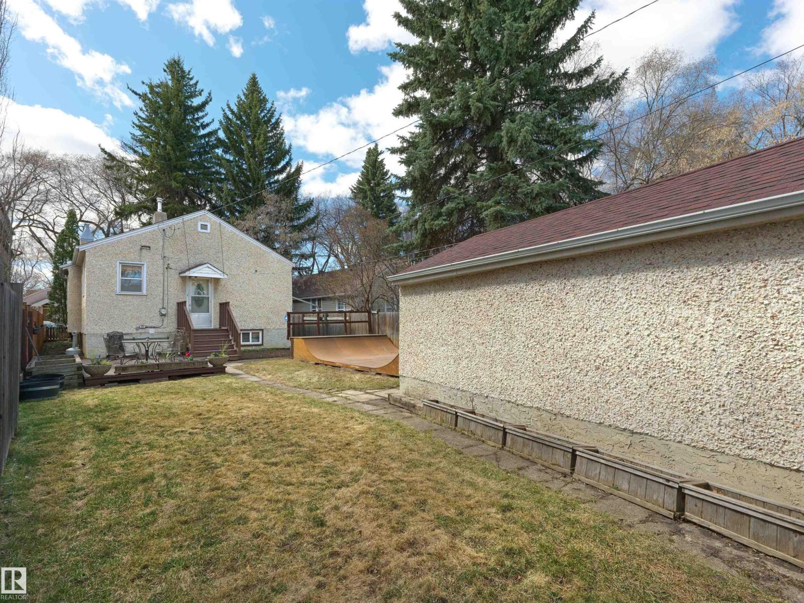 9808 90 Av Nw, Edmonton, Alberta  T6E 2T1 - Photo 41 - E4486045