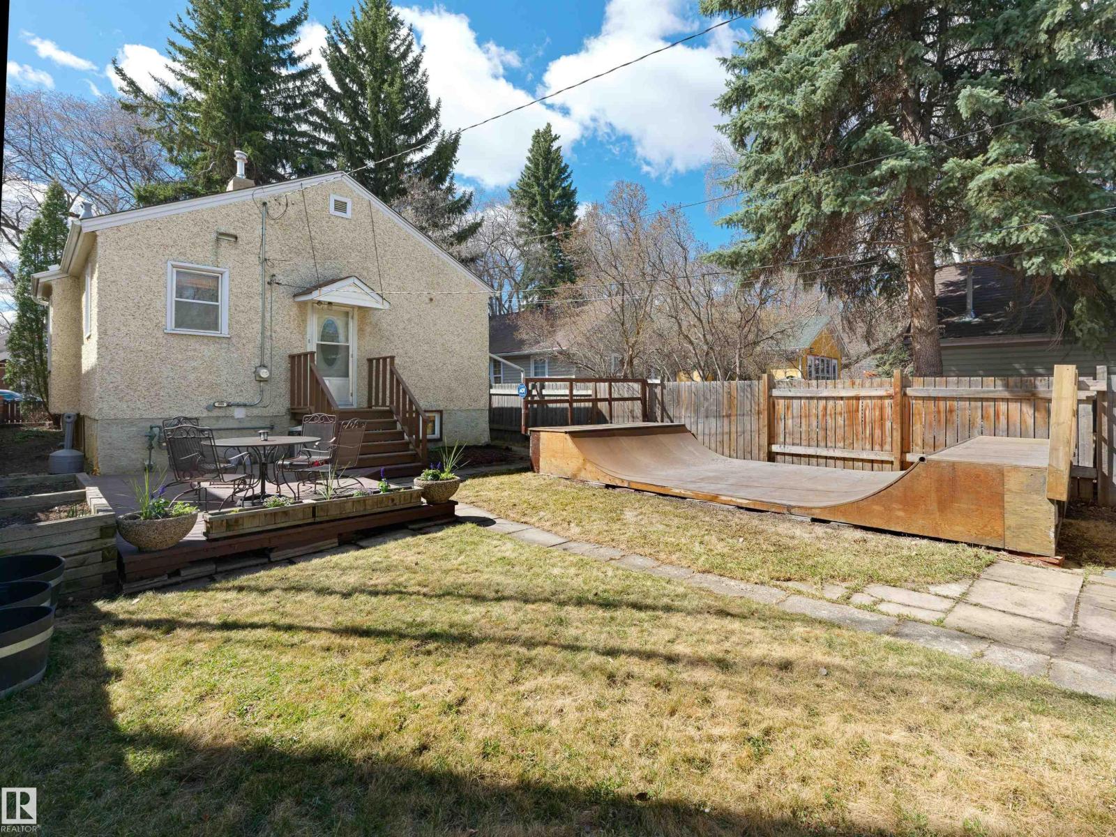 9808 90 Av Nw, Edmonton, Alberta  T6E 2T1 - Photo 37 - E4486045