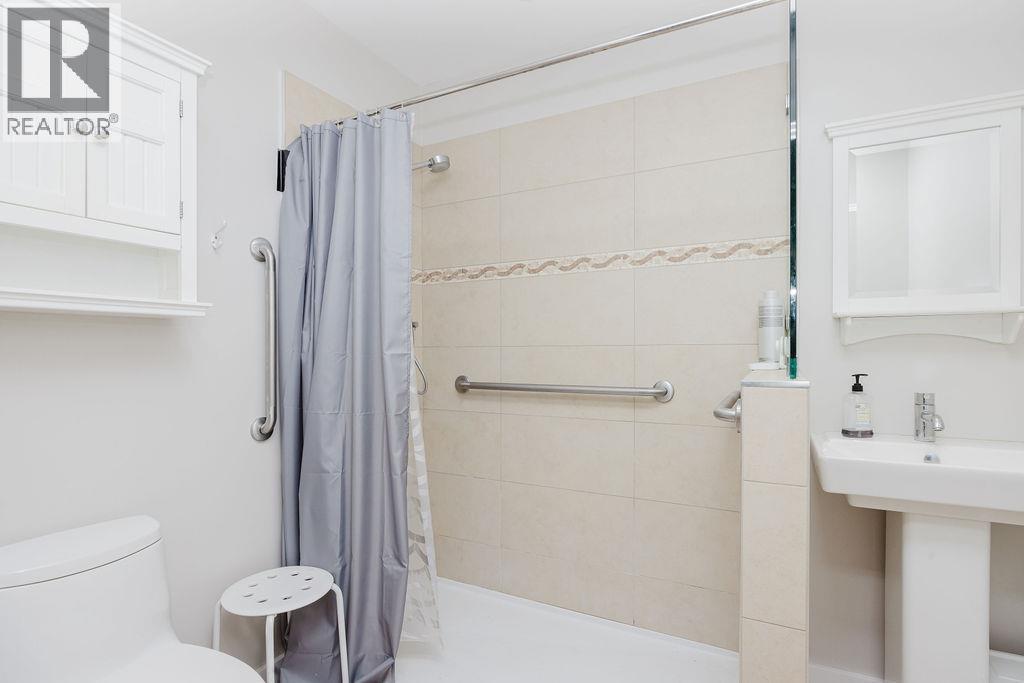 606 Martin Road, Gibsons, British Columbia  V0N 1V9 - Photo 26 - R3120390
