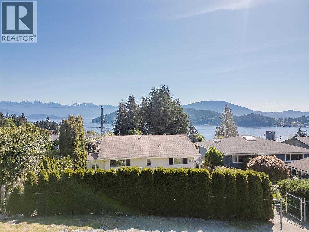 606 Martin Road, Gibsons, British Columbia  V0N 1V9 - Photo 35 - R3120390