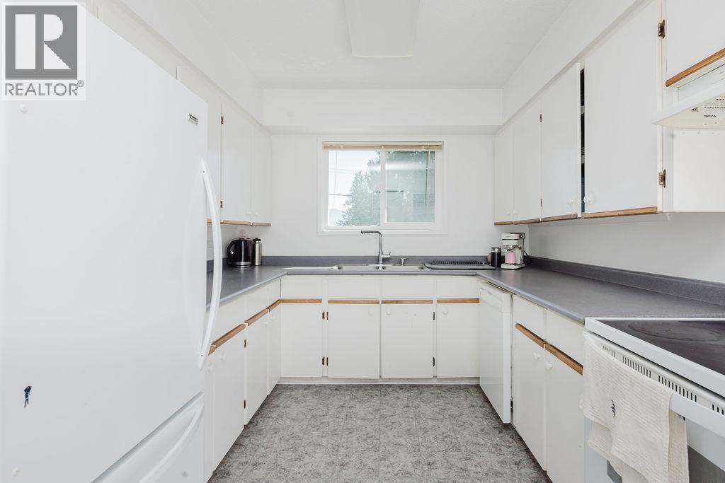 606 Martin Road, Gibsons, British Columbia  V0N 1V9 - Photo 7 - R3120390