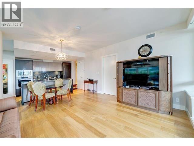202 866 Arthur Erickson Place, West Vancouver, British Columbia  V7T 0B2 - Photo 4 - R3120416