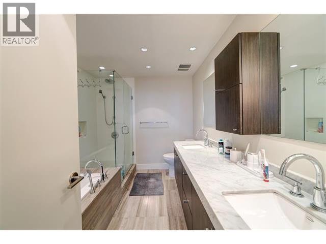 202 866 Arthur Erickson Place, West Vancouver, British Columbia  V7T 0B2 - Photo 8 - R3120416