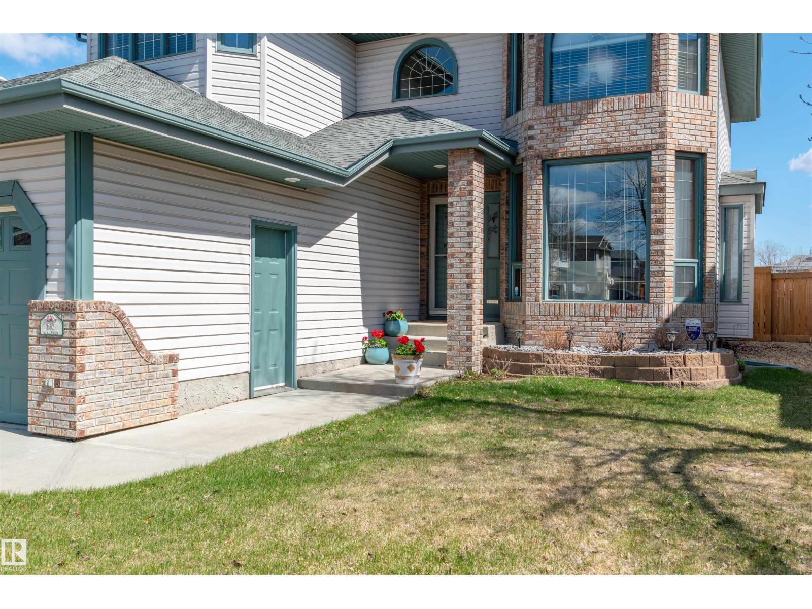 687 Meadowview Dr, Sherwood Park, Alberta  T8H 1W4 - Photo 11 - E4486049