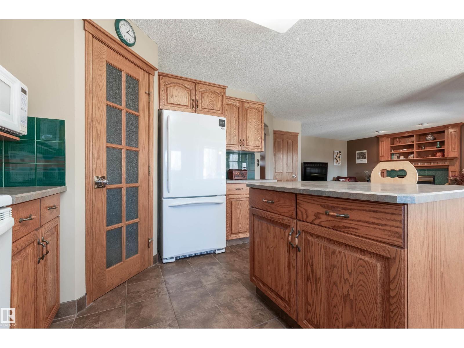 687 Meadowview Dr, Sherwood Park, Alberta  T8H 1W4 - Photo 28 - E4486049