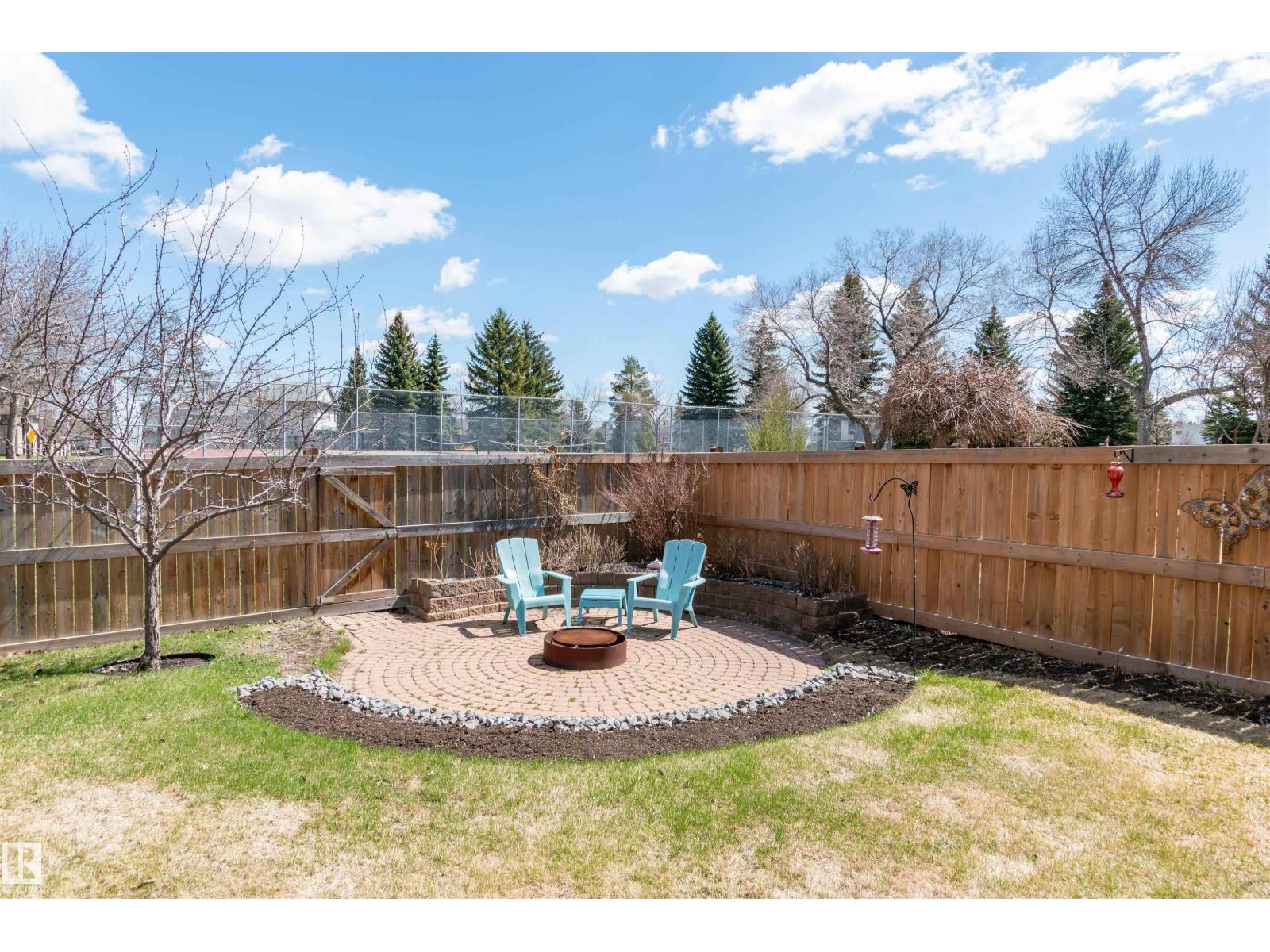 687 Meadowview Dr, Sherwood Park, Alberta  T8H 1W4 - Photo 4 - E4486049