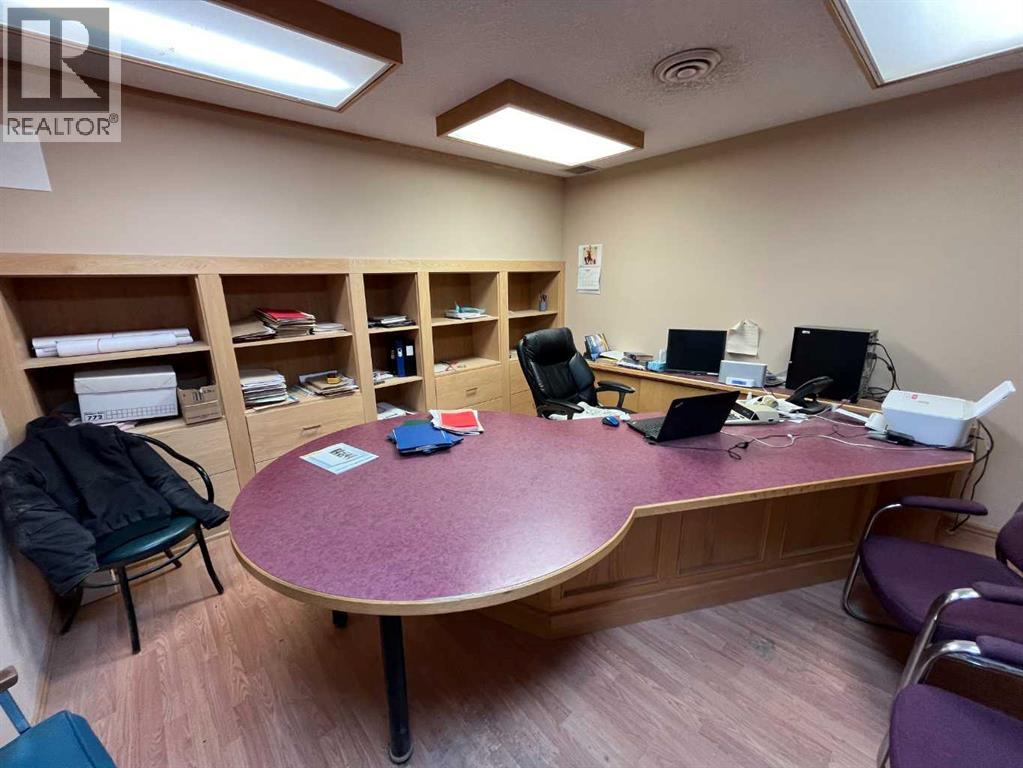 9608 96 Street, Peace River, Alberta  T8S 1S4 - Photo 4 - A2269387