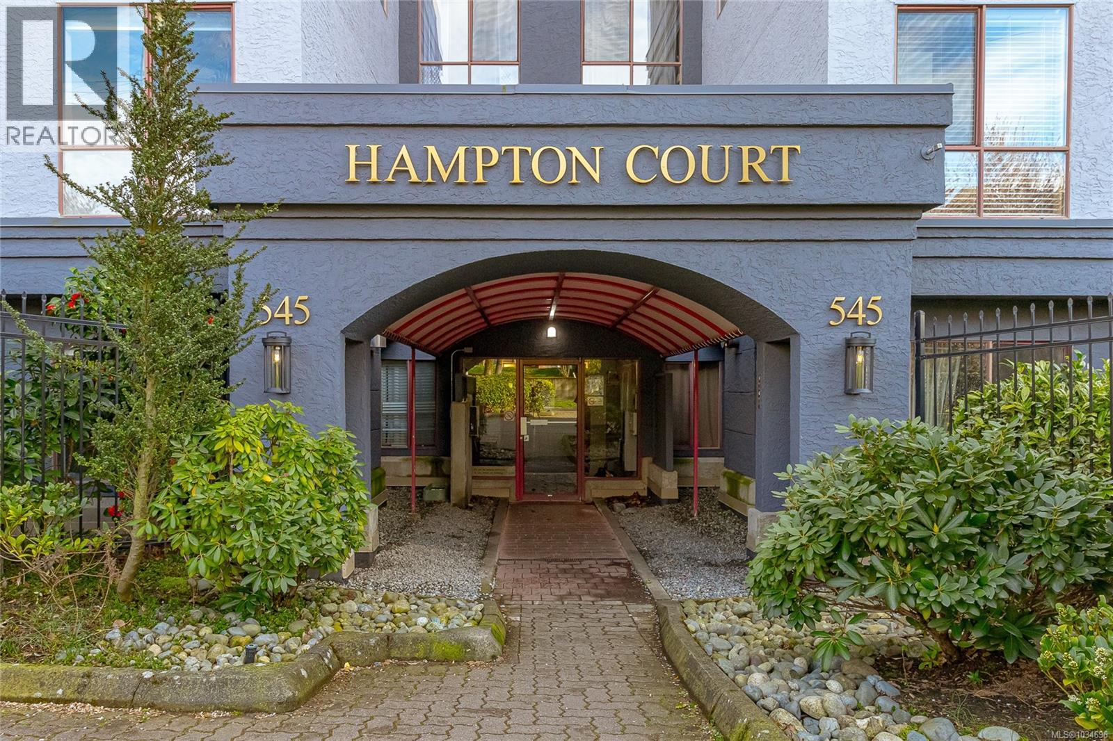 209 545 Manchester Rd, Victoria, British Columbia  V8T 5H6 - Photo 4 - 1034696