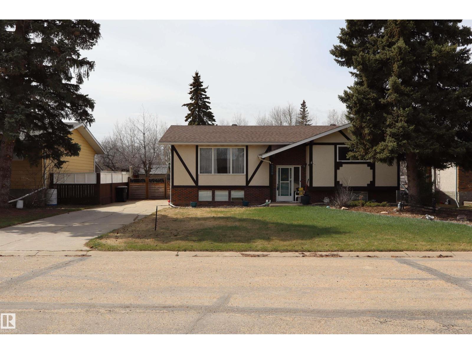 5220 - 56 Street, Barrhead, Alberta  T7N 1E5 - Photo 5 - E4473976