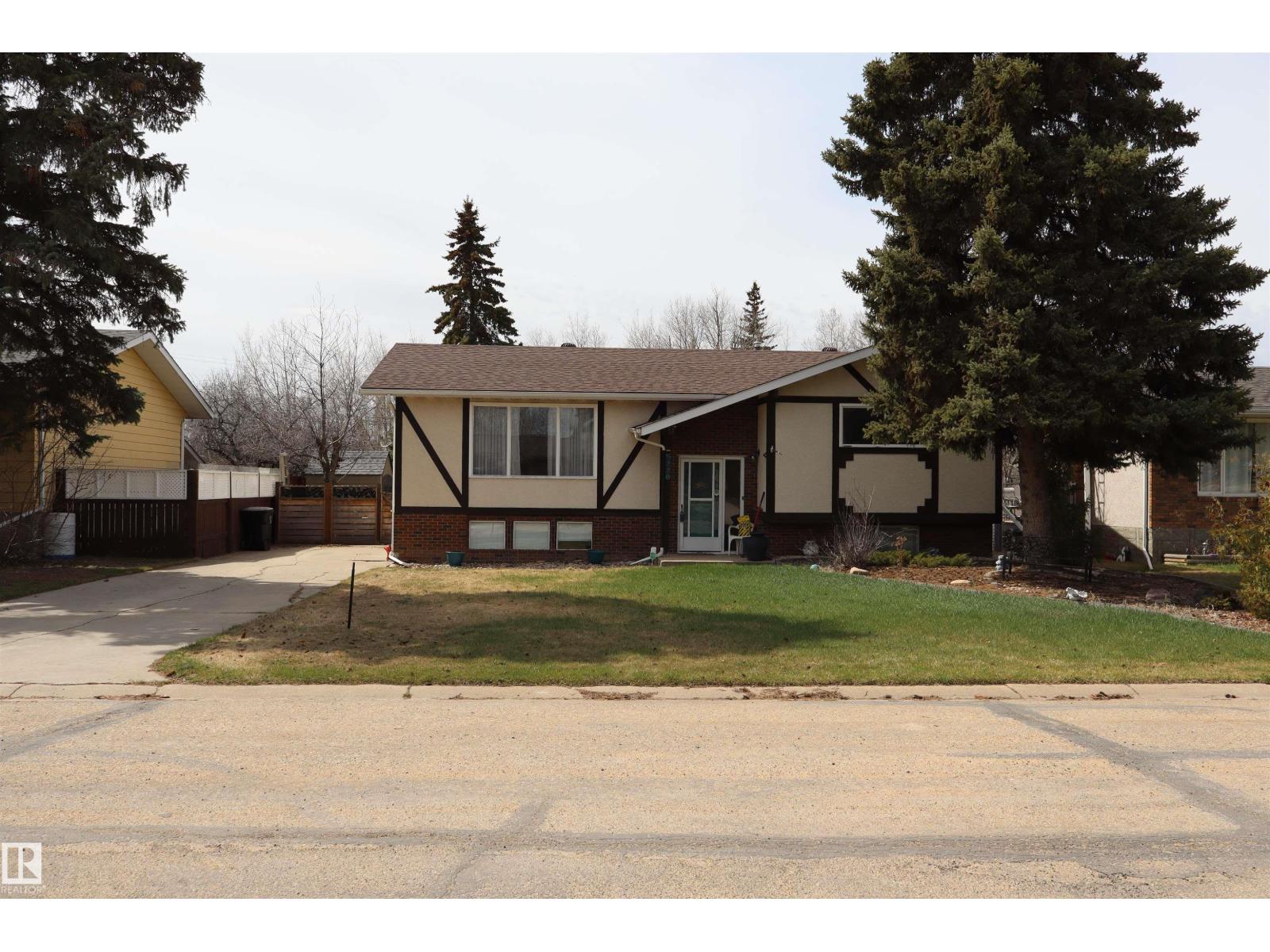 5220 - 56 Street, Barrhead, Alberta  T7N 1E5 - Photo 4 - E4473976